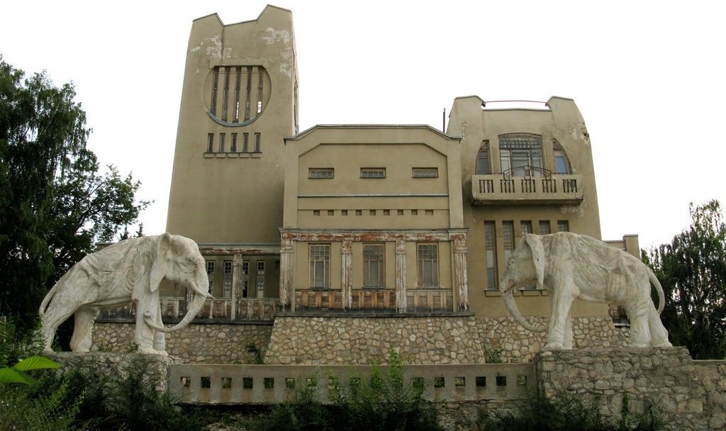 Дача Головкина, или Дом со слонами, памятник модерна
